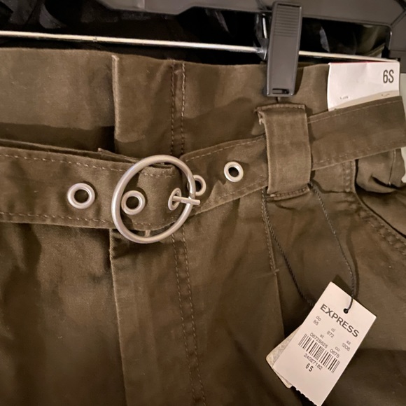 Cropped Cargo Pants - Picture 4 of 4